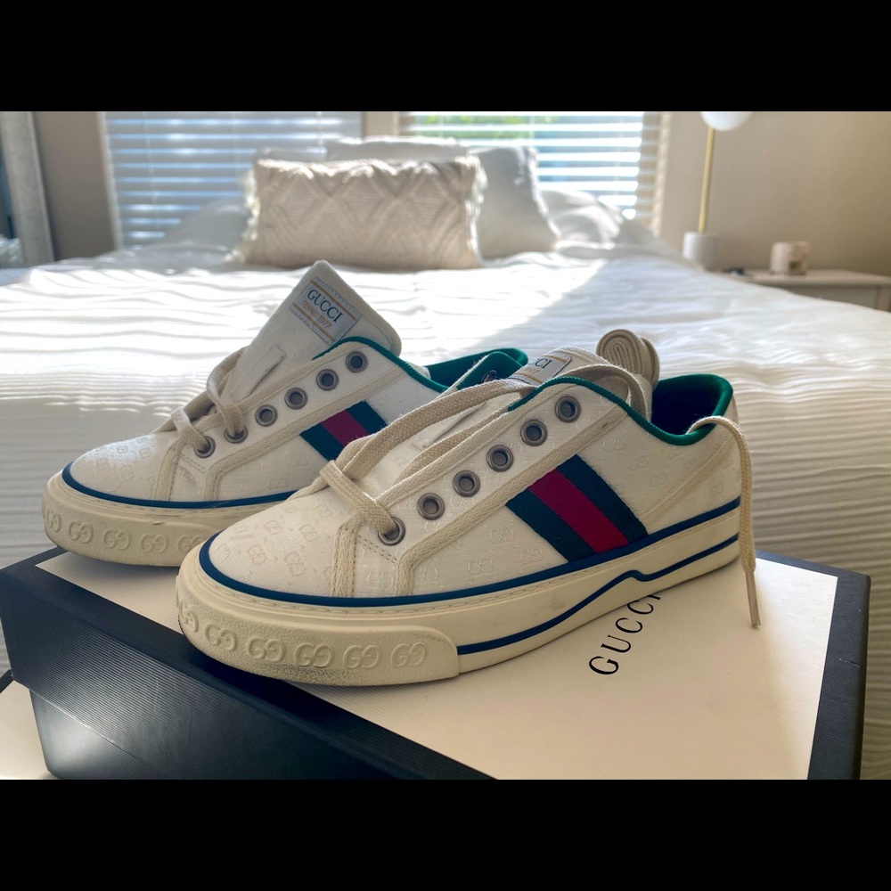 Gucci tennis shoes
